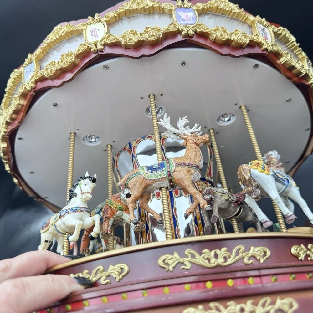 VTG Mr Christmas Royal Marquee Carousel Animated Lighted Musical Please READ